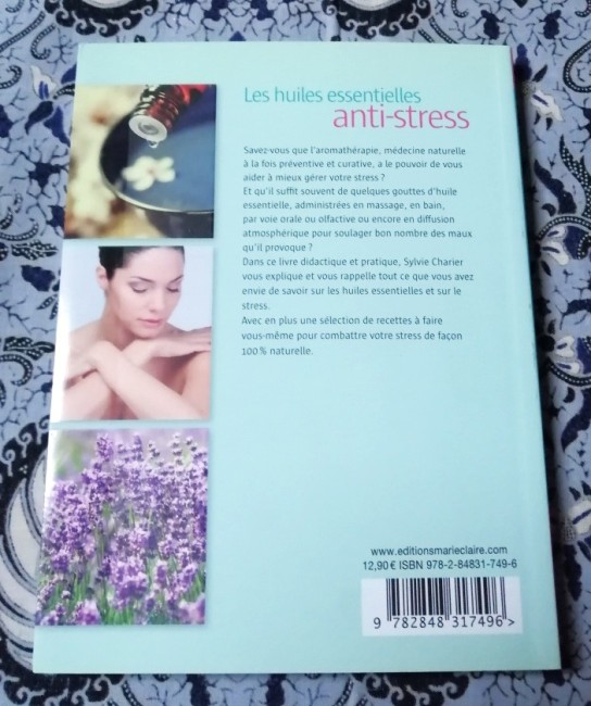 Livre Les huiles essentielles anti-stress de Sylvie Charier