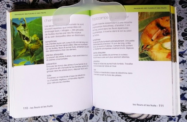 livre Protèger éfficacement mes plantes contre les nuisibles et maladies de Steven Bradley