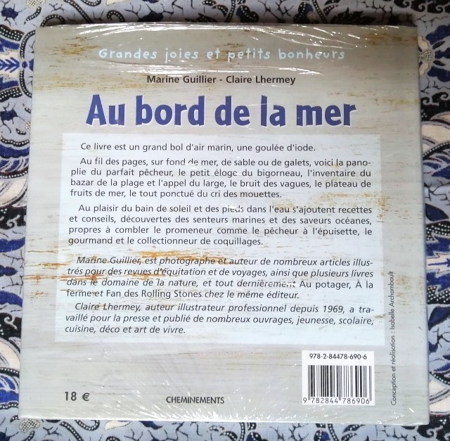 Au+bord+de+la+mer+Grandes+joies+et+petits+bonheurs+9782844786906+livre_1 Livre Au bord de la mer Grandes joies et petits bonheurs de Marine Guillier