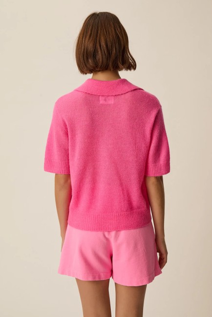 1E260026_00O-GUM-e_2500x