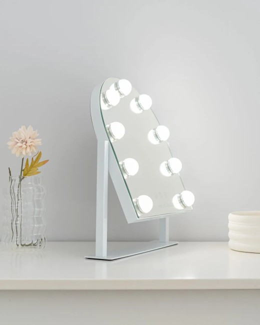 espejo-luces-led-arqueado-erinflamingueo-3698100.webp