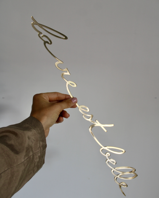 Phrase dorée - Atelier suspendu