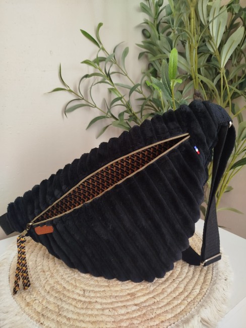 Idée cadeau femme sac banane artisanal