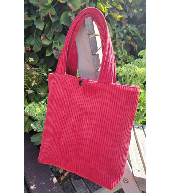 Sac à main fait main, petit sac en tissus velours rouge et coton vue 4 Sac à main fait main, petit sac en tissus velours rouge et coton vue 4