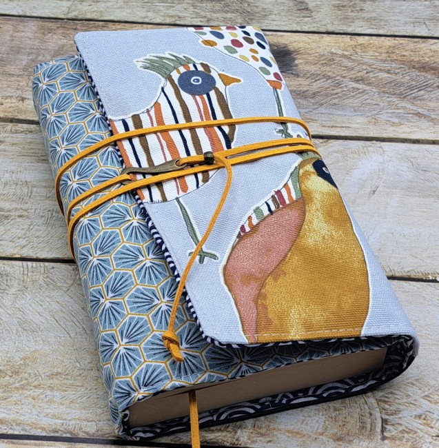 Couverture livre en tissu fait main, couvre livre de poche, cache...
