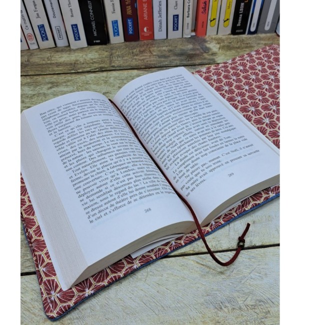 Couverture livre en tissu fait main, couvre livre de poche, cache couverture en tissu coton - vue 5 Couverture livre en tissu fait main, couvre livre de poche, cache couverture en tissu coton - vue 5