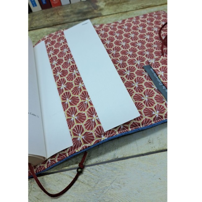 Couverture livre en tissu fait main, couvre livre de poche, cache couverture en tissu coton - vue 6 Couverture livre en tissu fait main, couvre livre de poche, cache couverture en tissu coton - vue 6