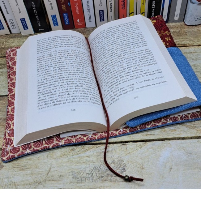 Couverture livre en tissu fait main, couvre livre de poche, cache couverture en tissu coton - vue 7 Couverture livre en tissu fait main, couvre livre de poche, cache couverture en tissu coton - vue 7