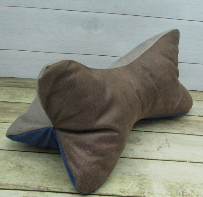 Coussin de lecture personnalisé fait main, repose livre en tissu simili cuir, coton et jeans - vue 3 Coussin de lecture personnalisé fait main, repose livre en tissu simili cuir, coton et jeans - vue 3