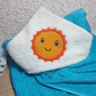 cape-de-bain-bébé-turquoise-brodé-soleil-sourire