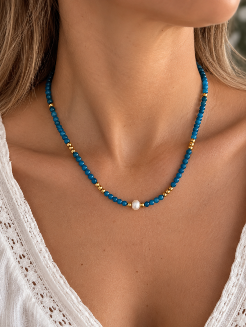 Collier en apatite naturelle avec perle d’eau douce et acier inoxydable