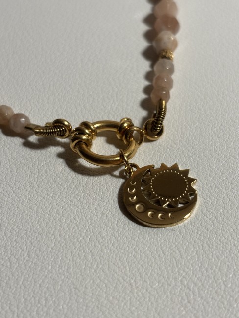 Bijou collier pierre de lune et pierre du soleil