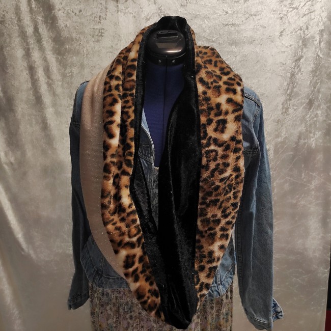  Idée cadeau snood d'hiver fait main pour femme