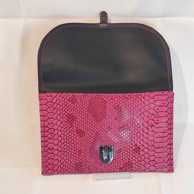 pochette simili comodo fuchsia 2