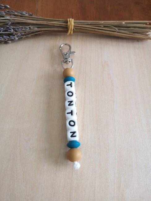 porte clé amande vert lin