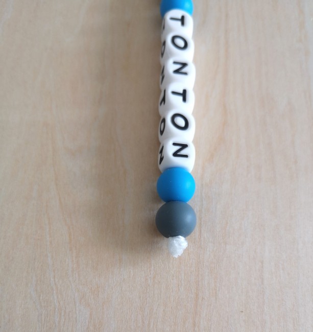 porte clé gris bleu perle ronde bas