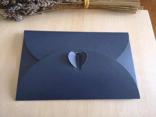 enveloppe bleu fermé