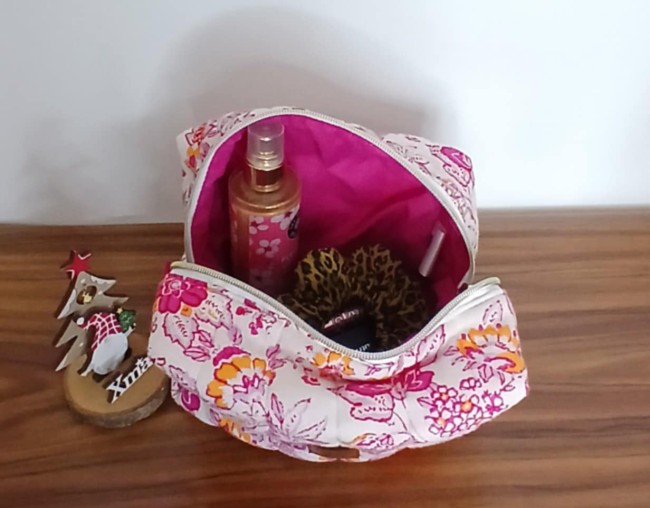 trousse-de-toilette-pink-flower-ouverte