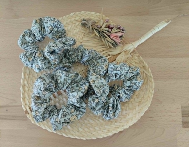 accessoire cheveux fleuri bleu fait main