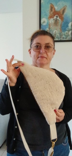 Sac Banane Fauve porter dos