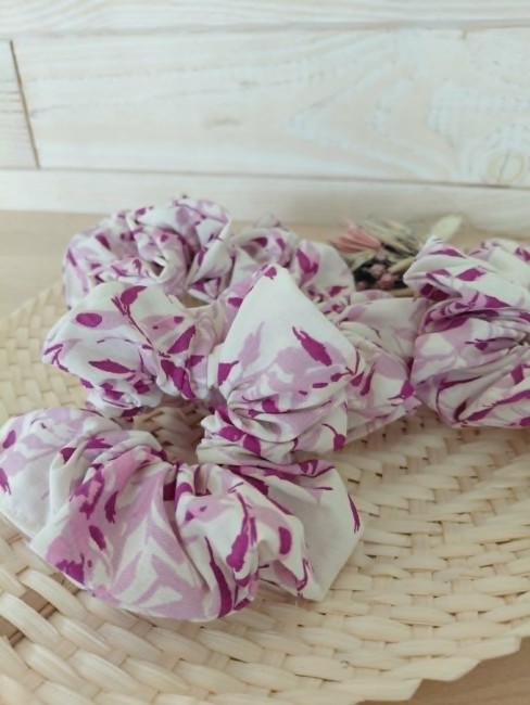 chouchou végétal aux nuances violettes femme artisanal
