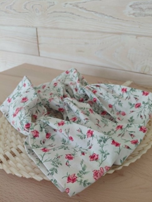 détail bandeau coton imprimé roses fait main