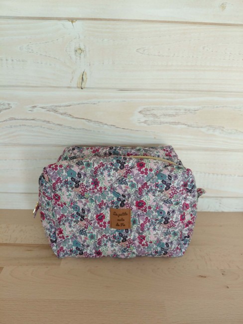 trousse de toilette Matilde fleurie en coton fait main vue de face