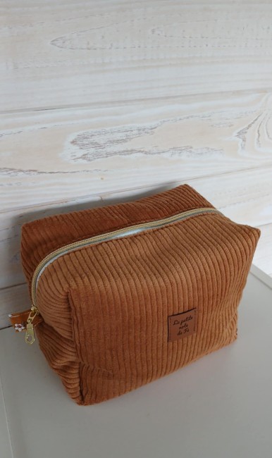 trousse-de-toilette-cognac-cote