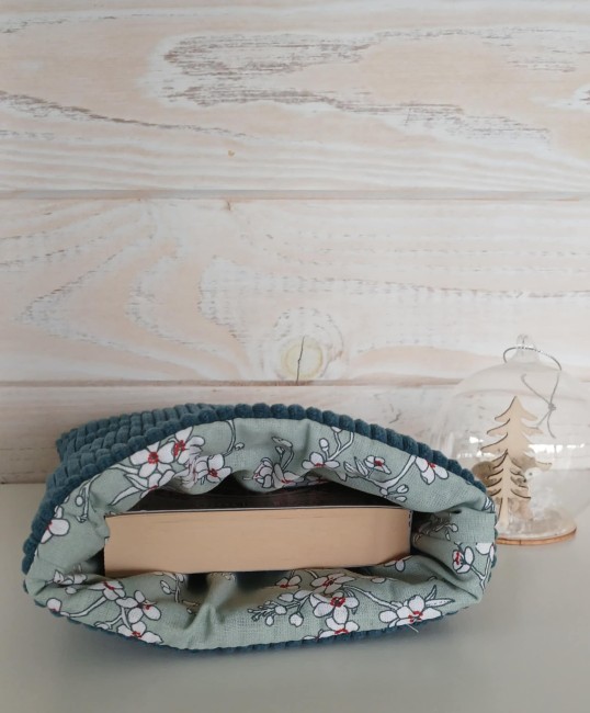 housse-de-livre-velvet-meuble