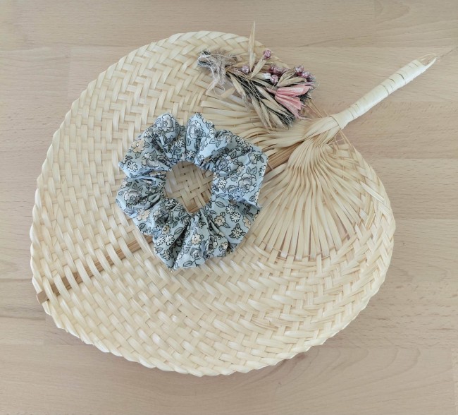 chouchou floral bleu femme artisanal