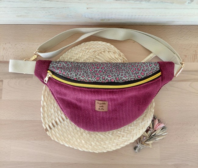 sac banane prune sauvage fait main velours côtelé léopard rose