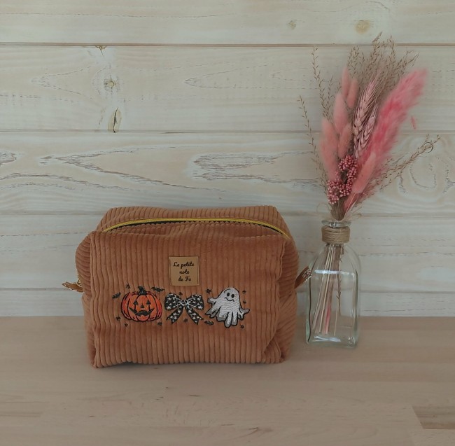 Trousse de toilette Mystère d’Automne en velours cognac