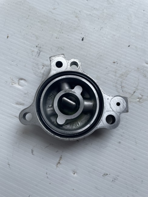 couvercle-filtre-huile-yamaha-yz250f-detail